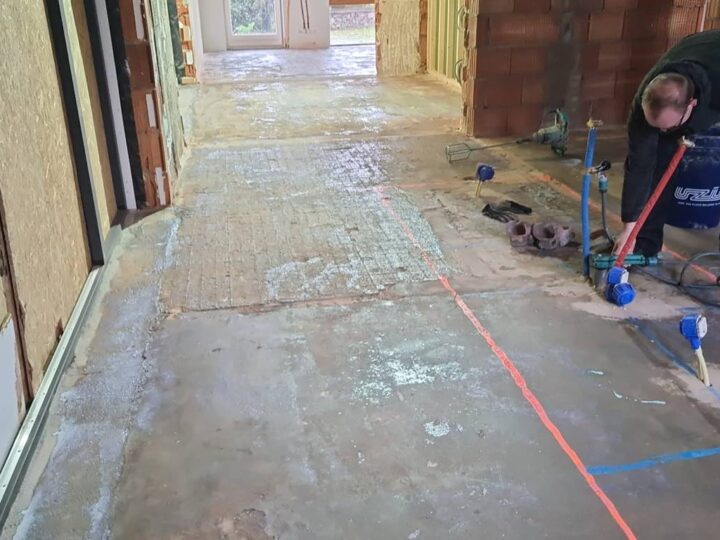Horecavloer met karakter: hexagon en hout in een vloer foto 6