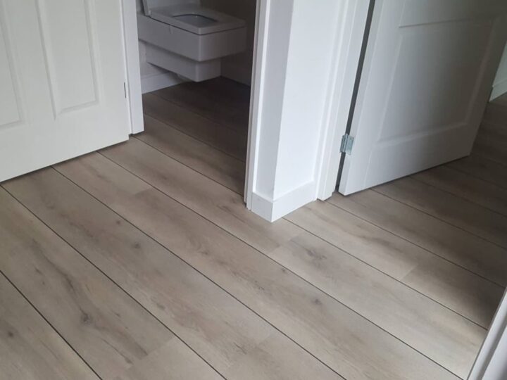 De voor- en nadelen van een PVC-vloer, eerlijk op een rij