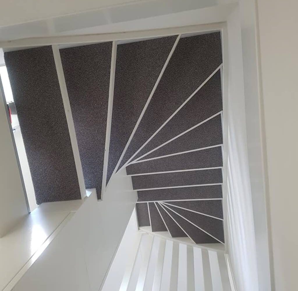 Trap stofferen of bekleden: welke route past bij jou?
