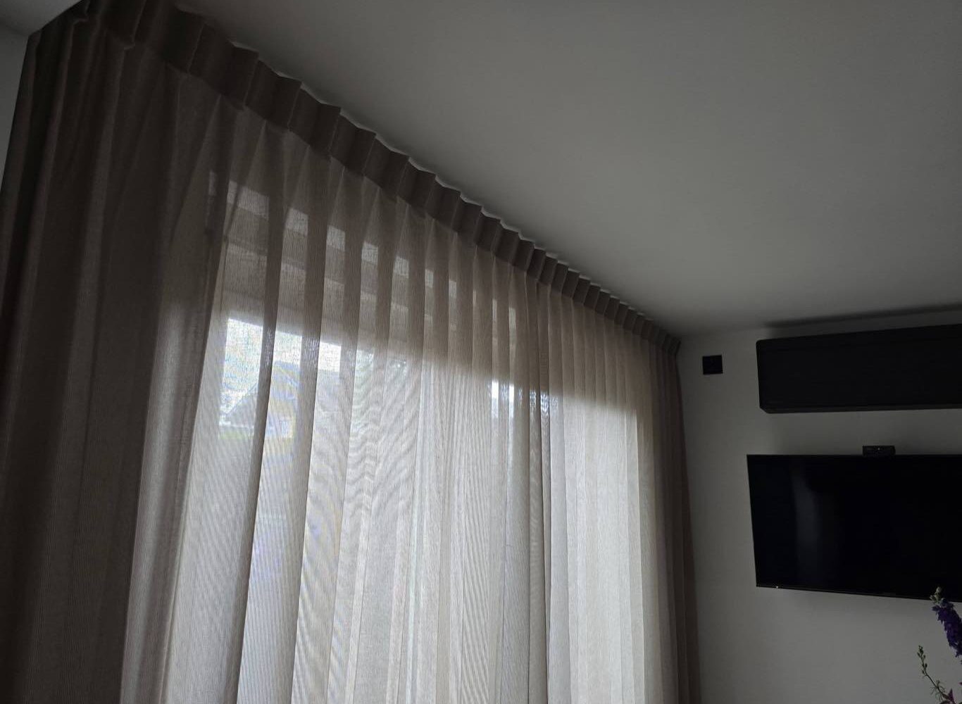 Raamdecoratie op maat voor meerdere woningen