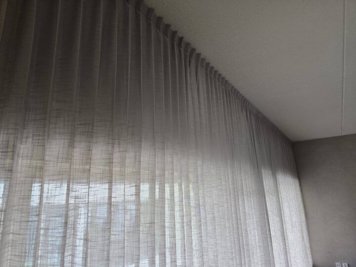 Raamdecoratie op maat voor meerdere woningen foto 8
