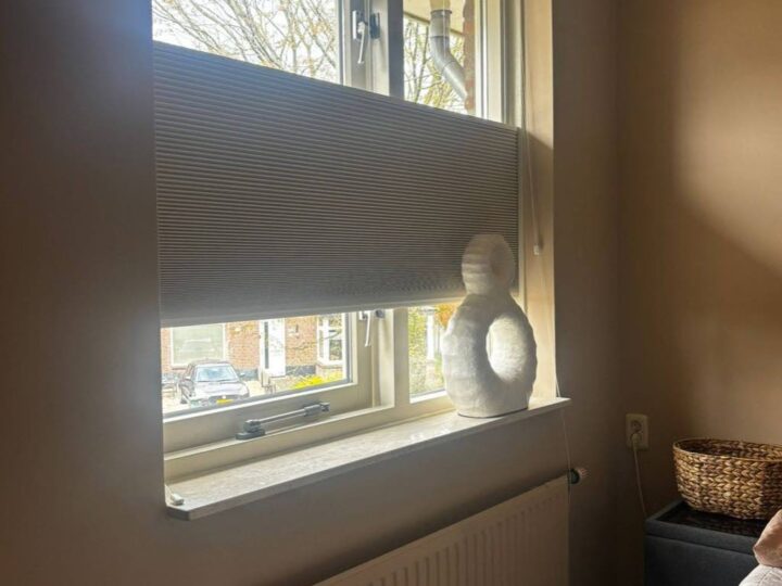 Complete metamorfose met PVC visgraat en plisses foto 2